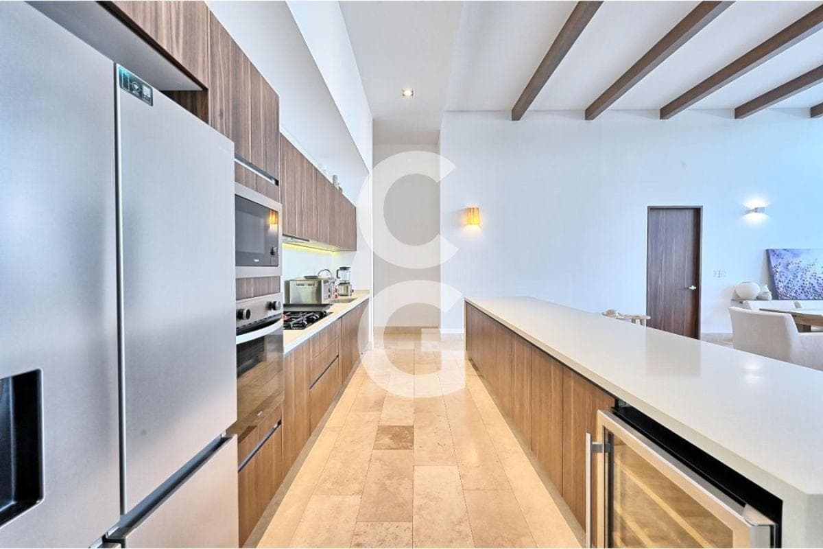 Furnished Apartment for Sale in Cancún at Punta del Mar, Puerto Cancún
