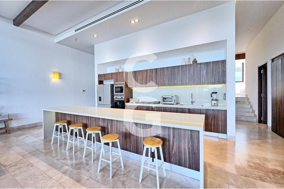 Furnished Apartment for Sale in Cancún at Punta del Mar, Puerto Cancún