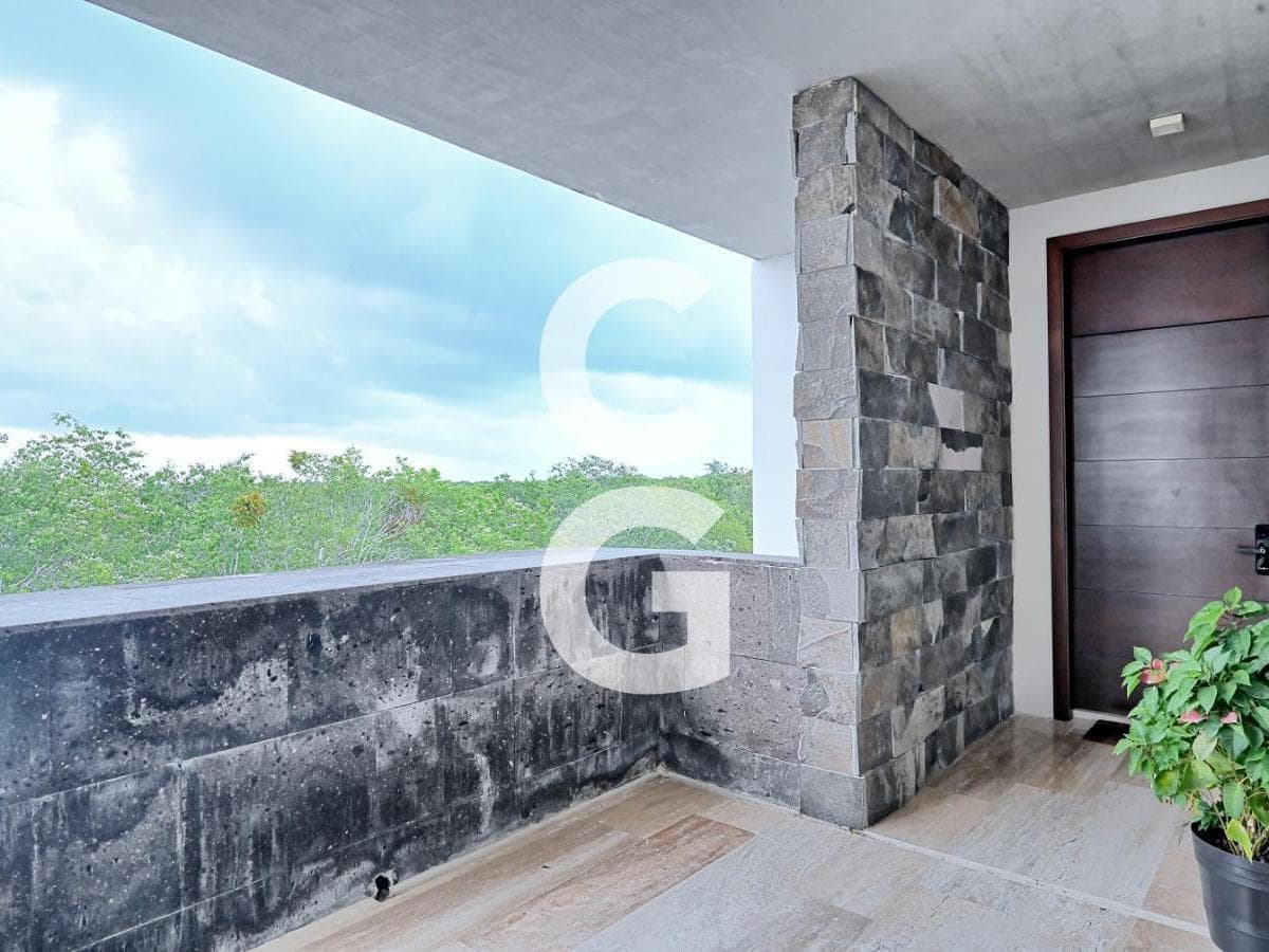 Apartment for Sale in Cancun in the Country Club Residential Complex with a Terrace Overlooking the Lake