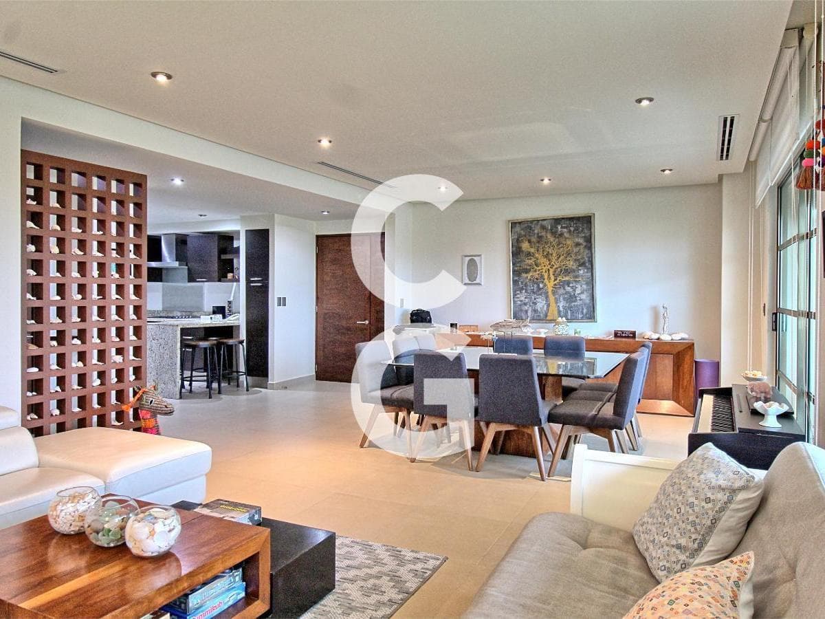 Apartment for Sale in Cancún in Novo Puerto Cancún with an Ocean View