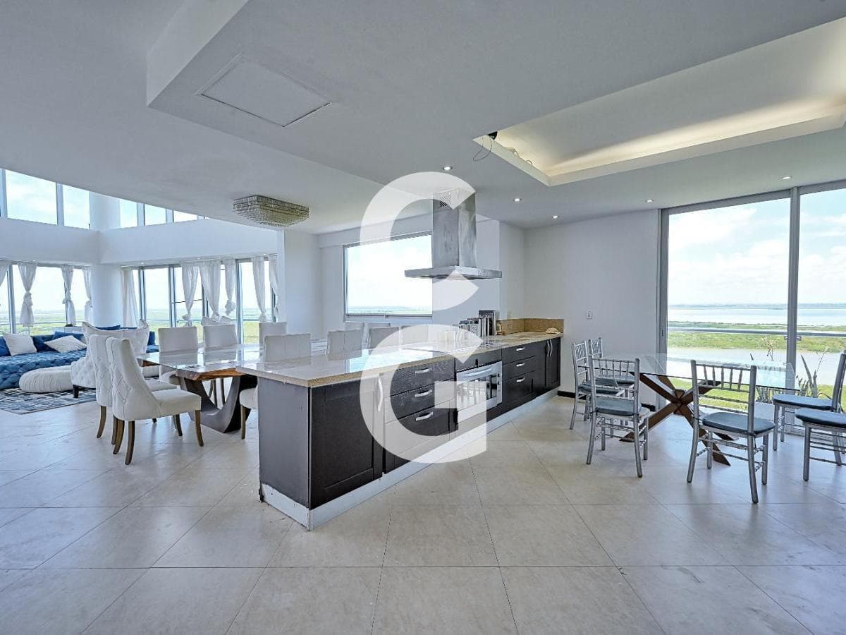 Apartment for Sale in Cancun in the Peninsula Residential Complex with Ocean Views