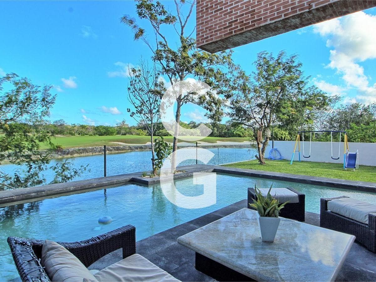 House for Sale in Cancun in the Country Club Residential Community on the Lakefront