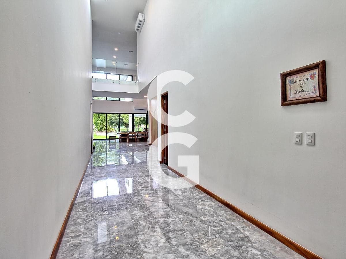 House for Sale in Cancún in the Lagos del Sol Residential Community—Furnished and Fully Equipped