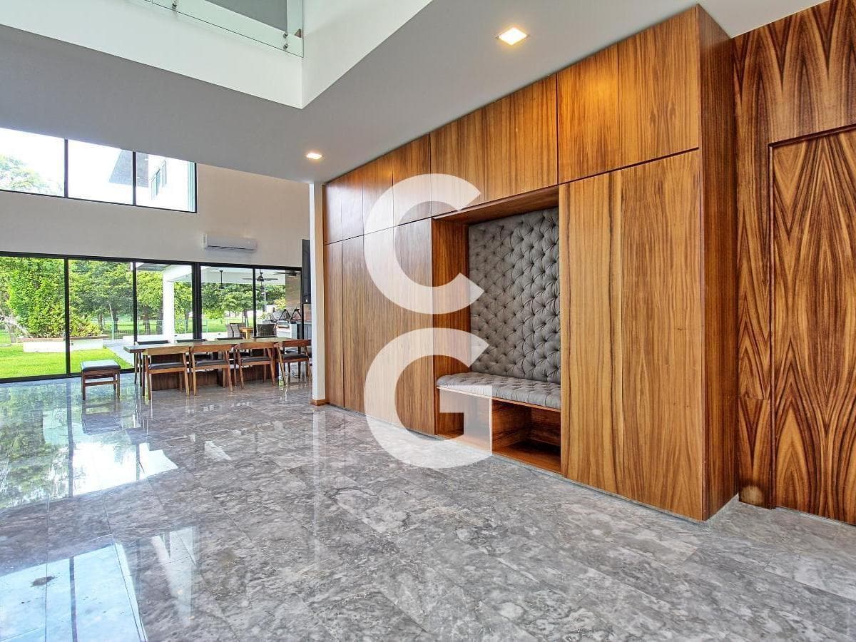 House for Sale in Cancún in the Lagos del Sol Residential Community—Furnished and Fully Equipped