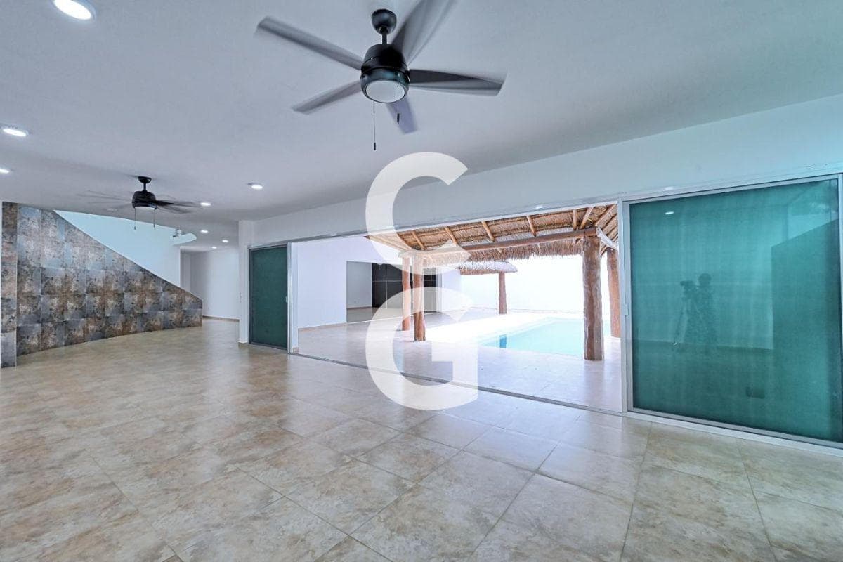 House for Sale in Cancun in the Las Quintas - Alamos Neighborhood with a Pool and Spacious Garden