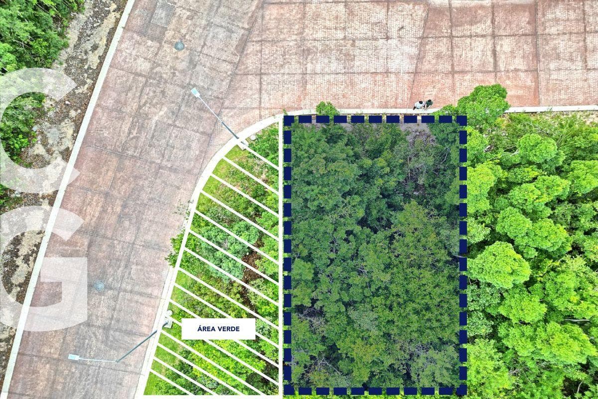 Land for Sale in Cancun in the Altai Residential Complex with Excellent Amenities