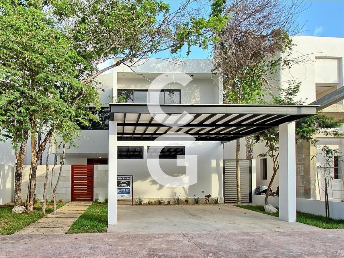 4-Bedroom House for Sale in Cancun in the Lagos del Sol Residential Community