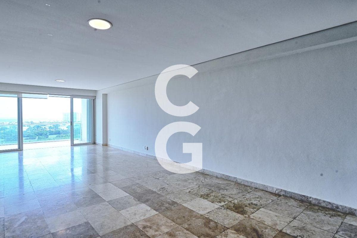 Apartment for Sale in Cancun at Residencial Sky with a Covered Terrace