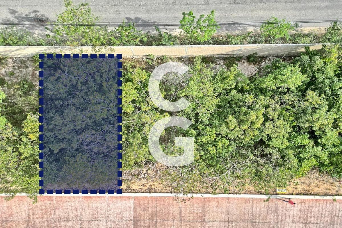 Land for Sale in Cancun in the Altai Residential Complex with Excellent Amenities