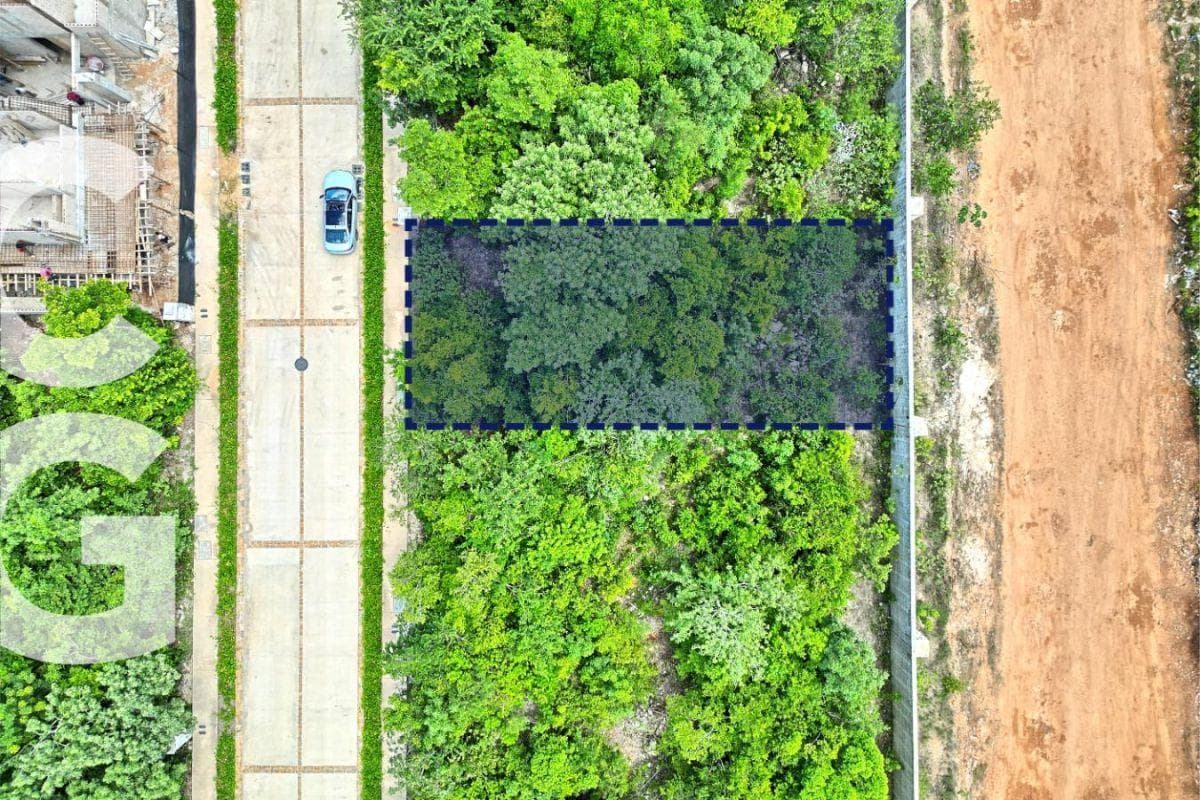 Lot for Sale in Cancun in the Losantos Residential Community with Excellent Amenities