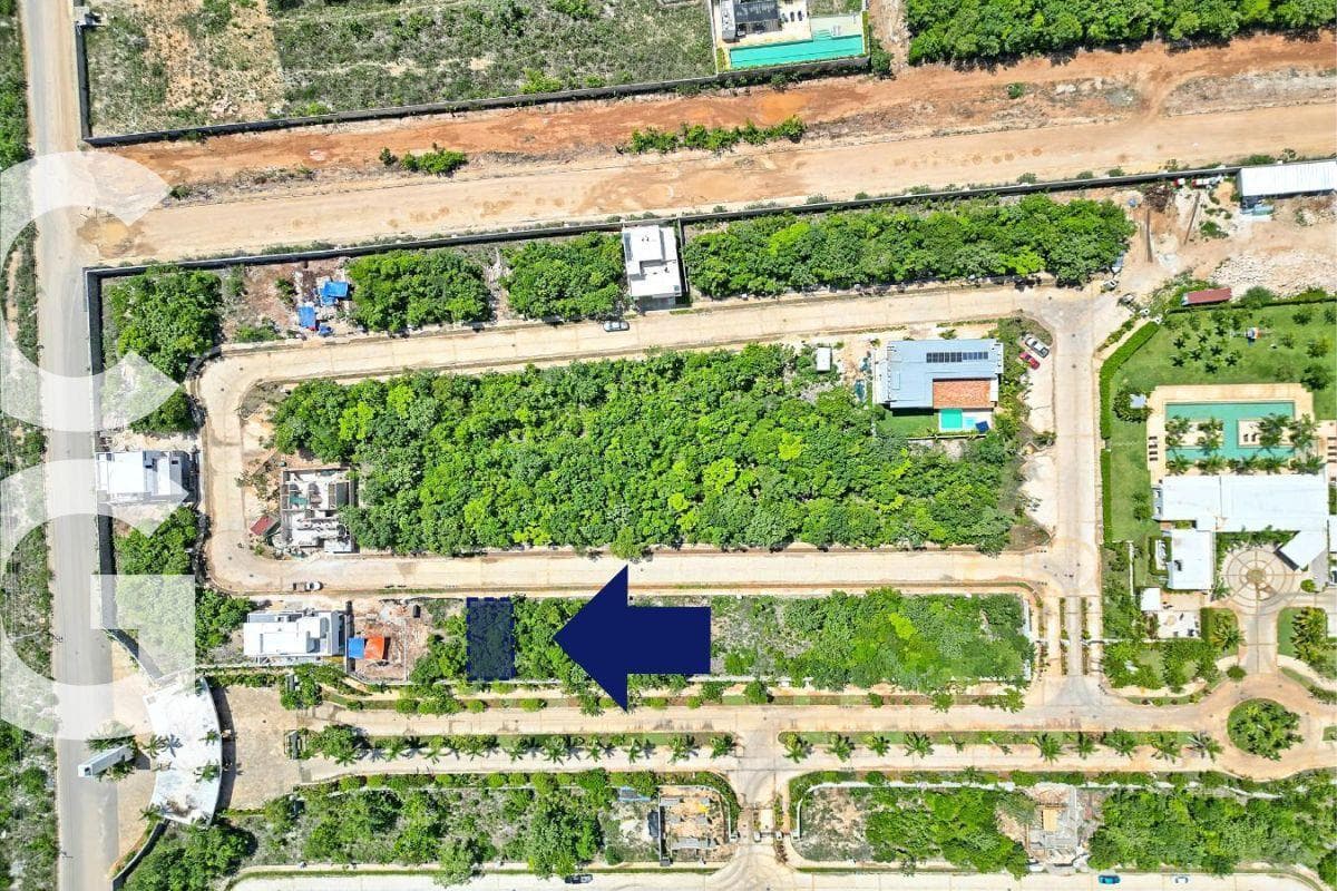 Lot for Sale in Cancun in the Losantos Residential Community with Excellent Amenities