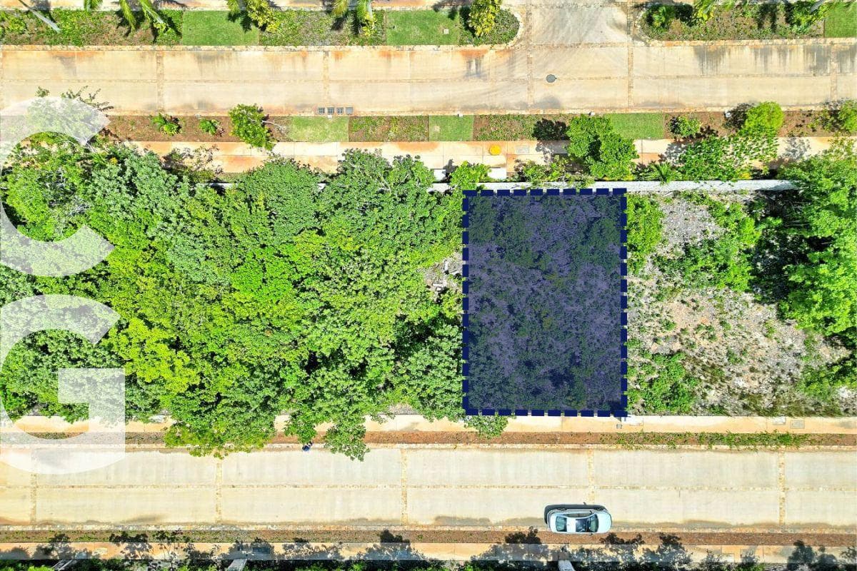Lot for Sale in Cancun in the Losantos Residential Community with Excellent Amenities