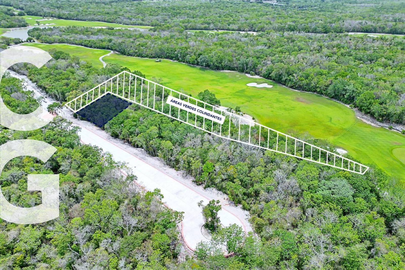 Land for Sale in Cancun in the Country Club Residential Complex Across from the Green Area