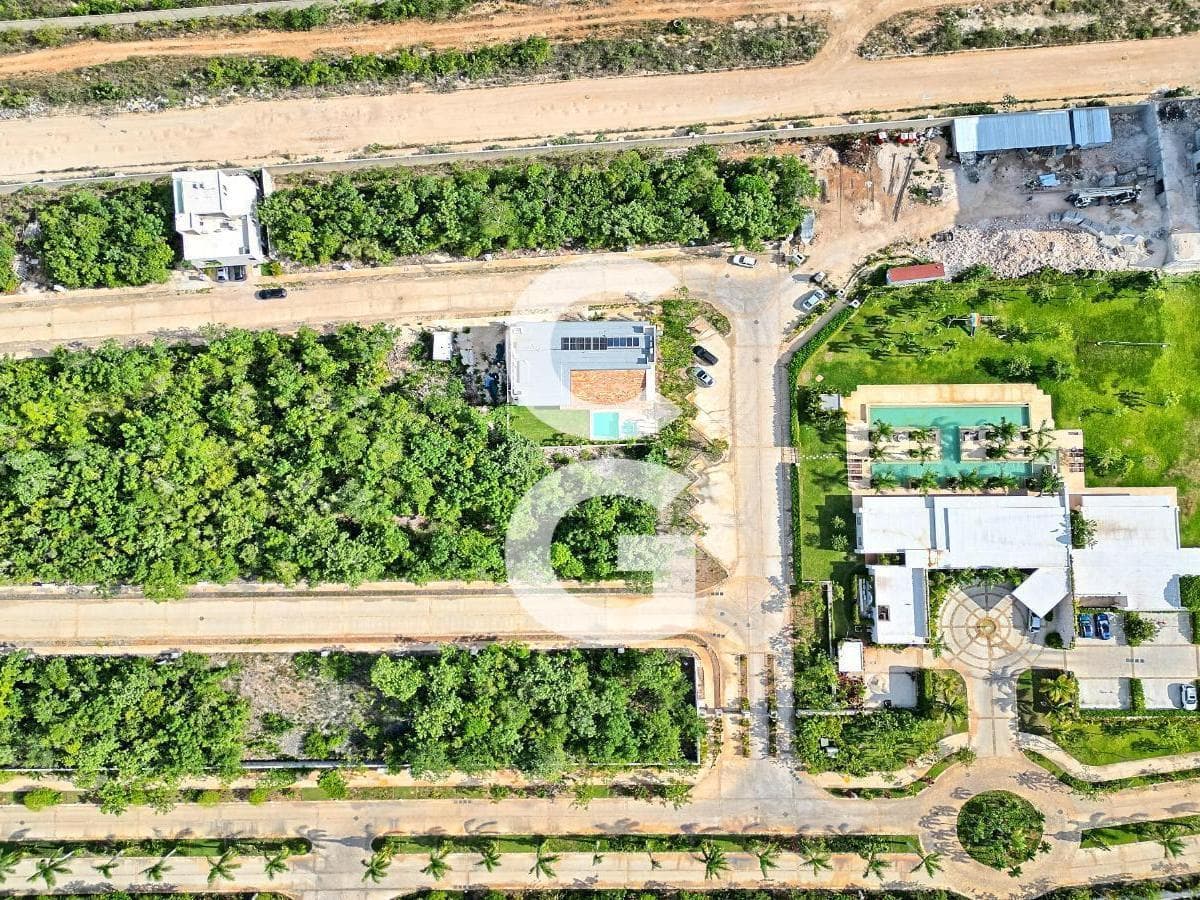 Lot for Sale in Cancun in the Losantos Residential Community with Excellent Amenities