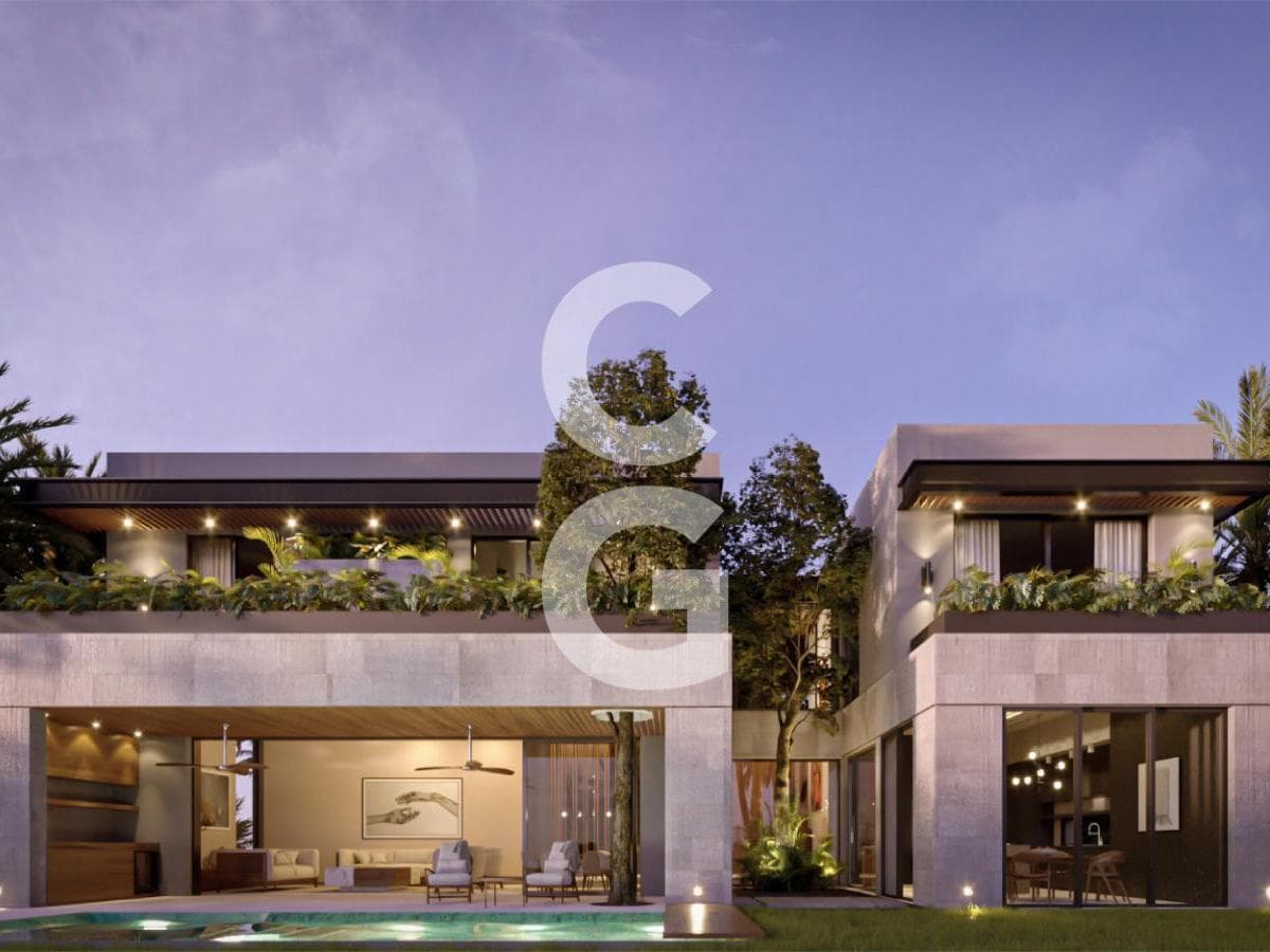 Home for Pre-Sale in the Cancún Country Club Residential Community, Across from the Golf Course