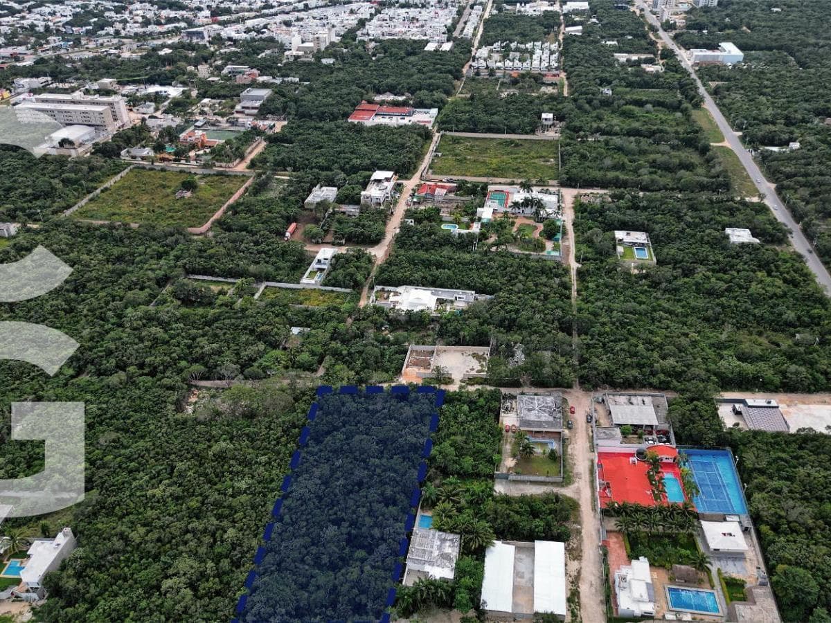 Land for Sale in Cancún in Álamos II with an Excellent Location.