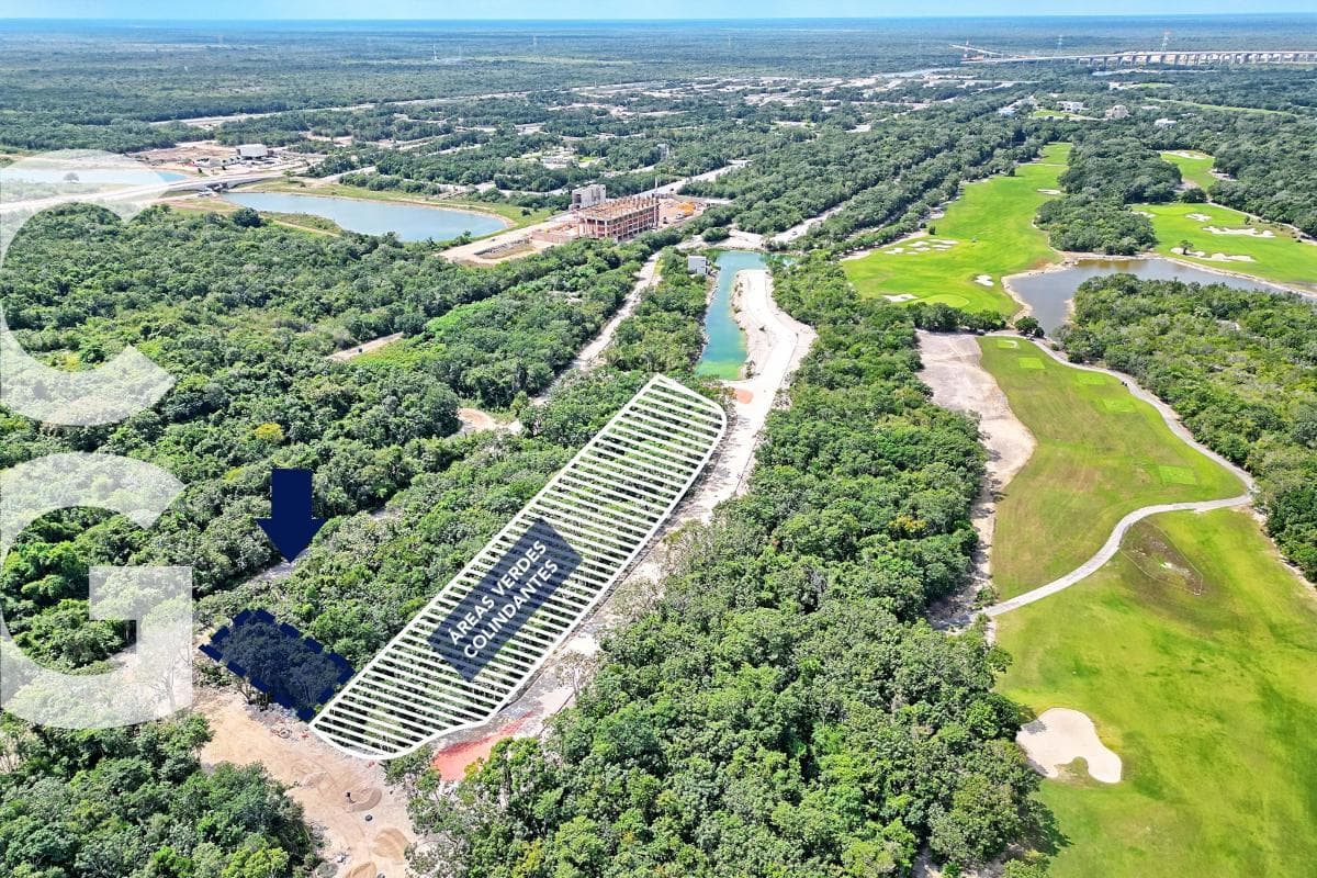 Land for sale in Cancún at Kateah Country Club, measuring 375 m2, with green spaces