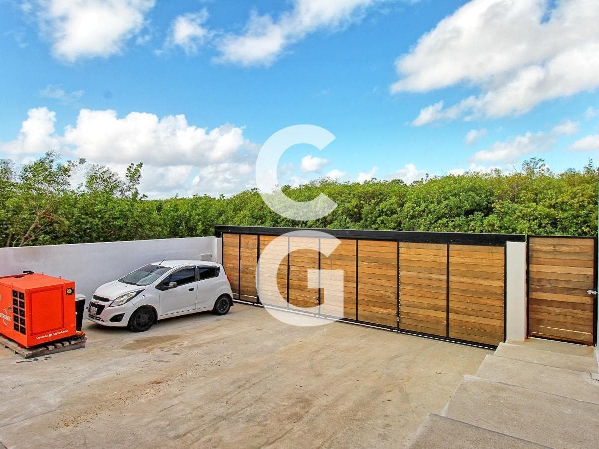 House for Sale in Puerto Morelos on Petempich Bay, Oceanfront, with 7 Bedrooms