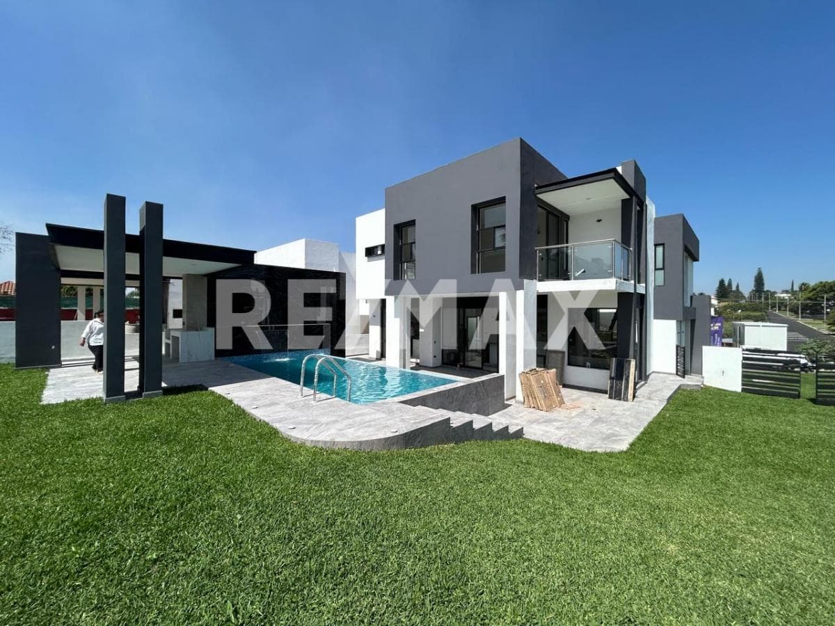 House for Sale in Morelos, Lomas de Cocoyoc