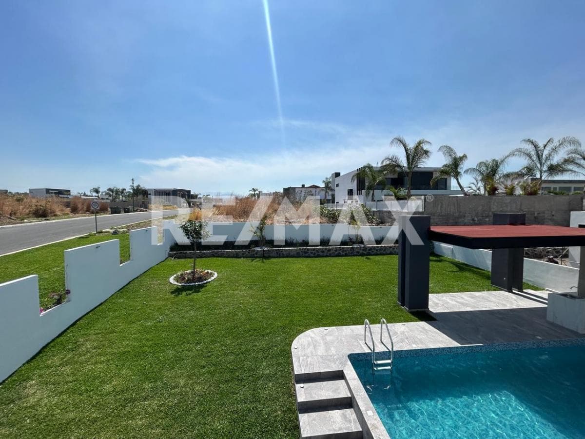 House for Sale in Morelos, Lomas de Cocoyoc