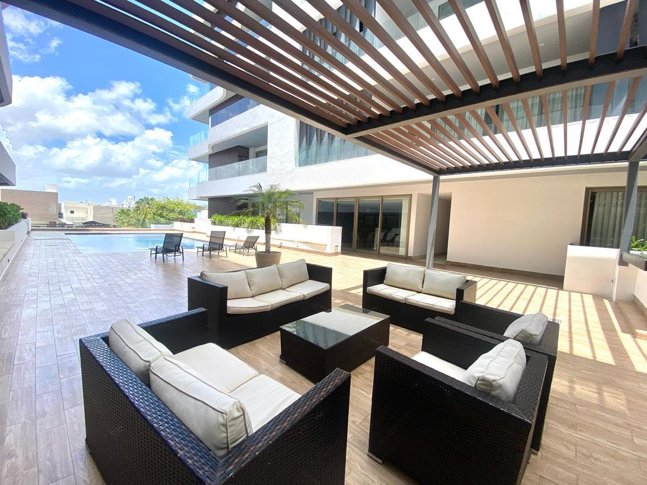 Apartment in Superblock 11