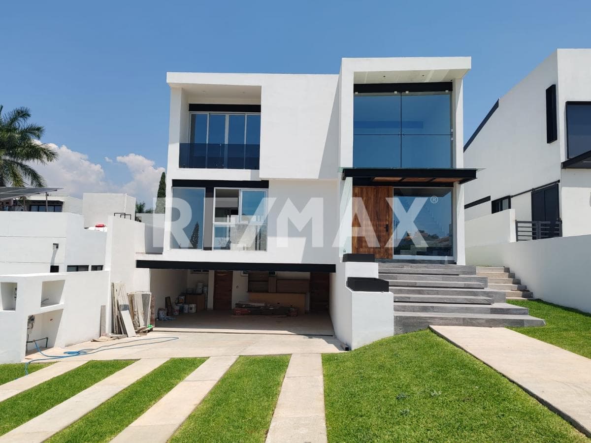 House for Sale in Morelos, Lomas de Cocoyoc
