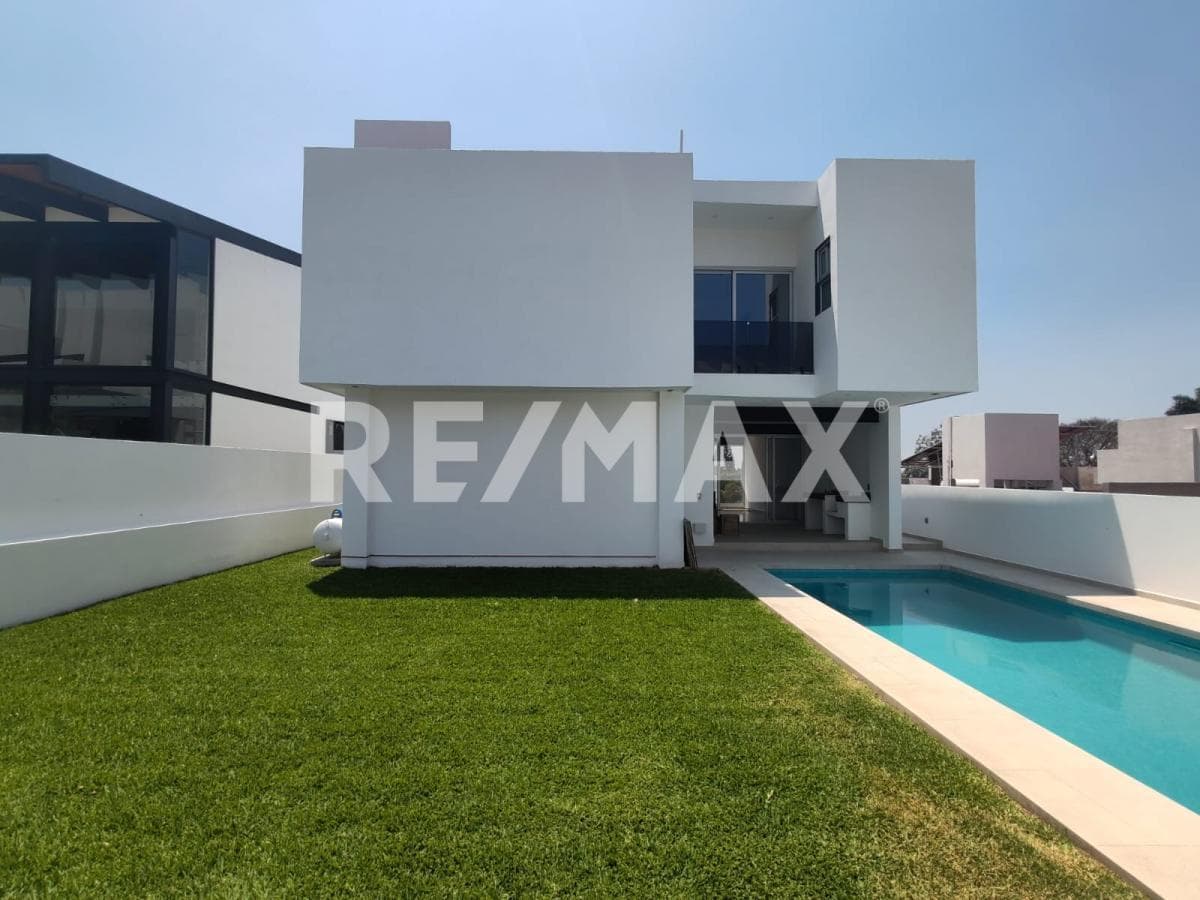 House for Sale in Morelos, Lomas de Cocoyoc