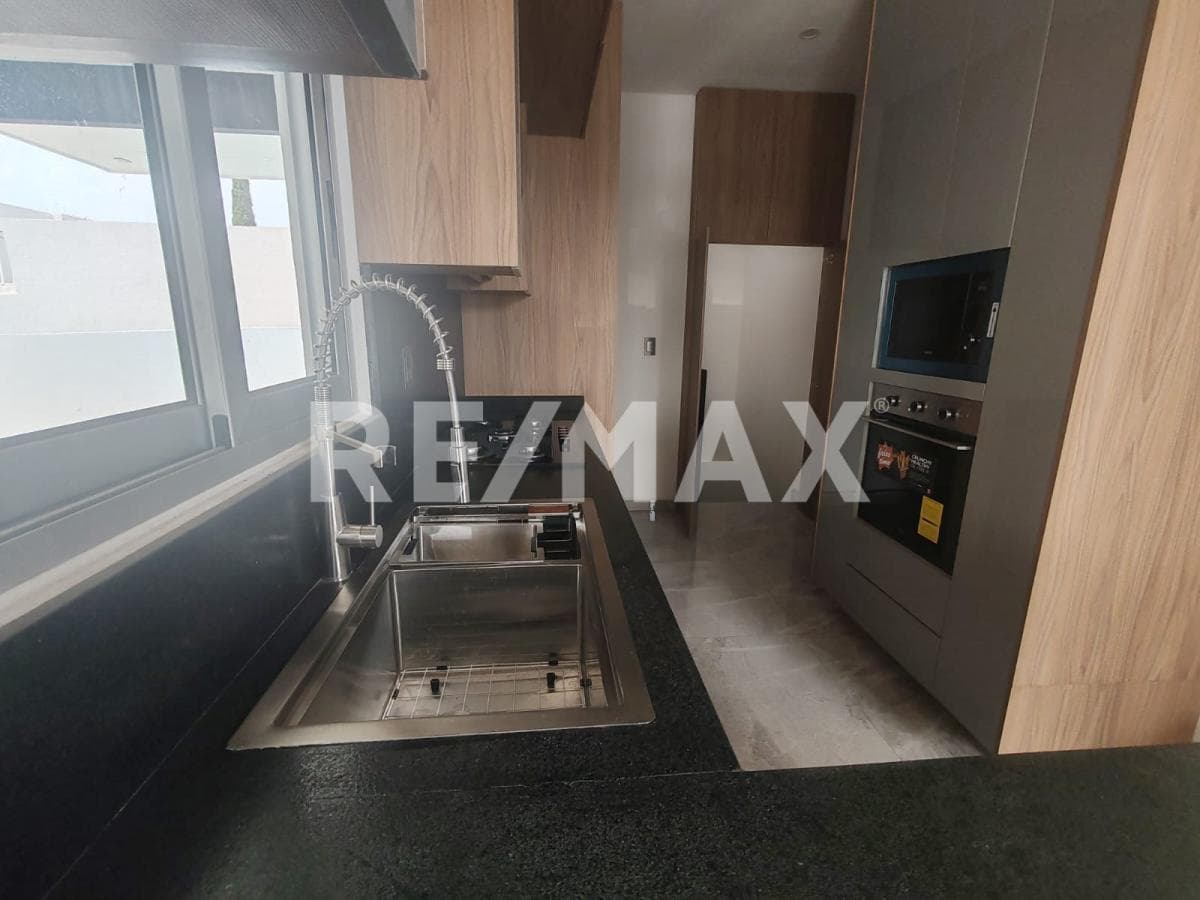 House for Sale in Morelos, Lomas de Cocoyoc