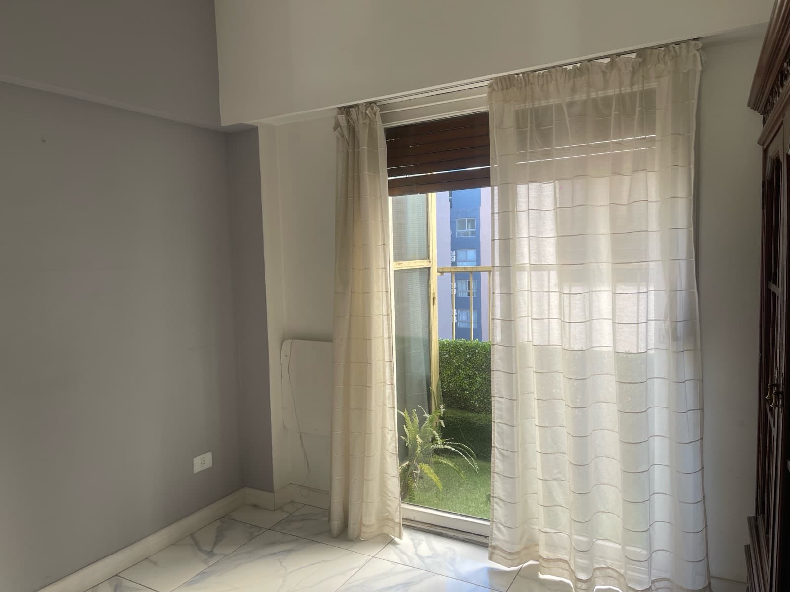 3-room apartment for sale in Palermo with garage and storage unit. Renovated. Suitable for professionals.