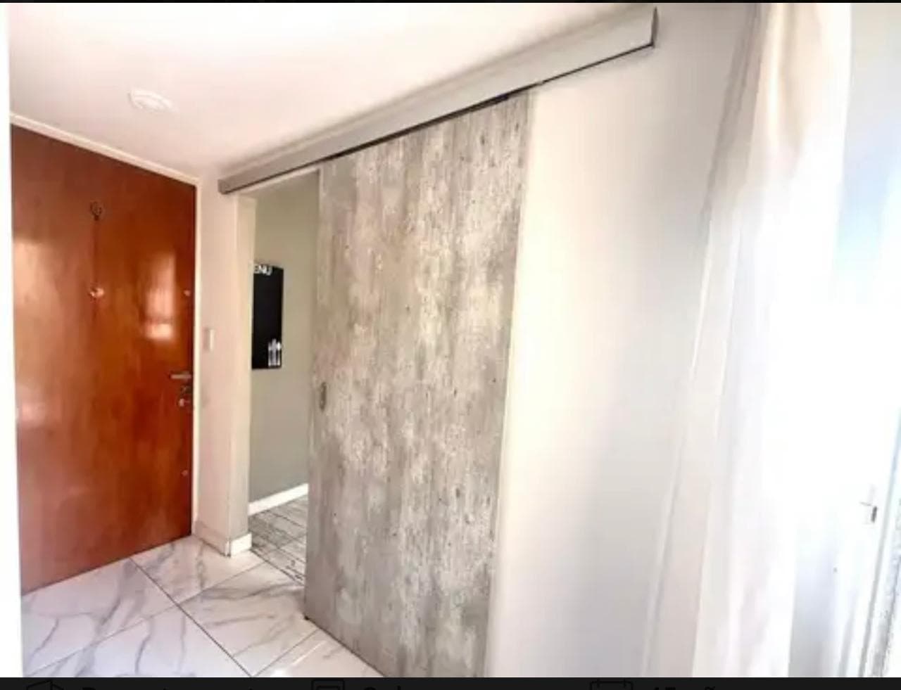 3-room apartment for sale in Palermo with garage and storage unit. Renovated. Suitable for professionals.