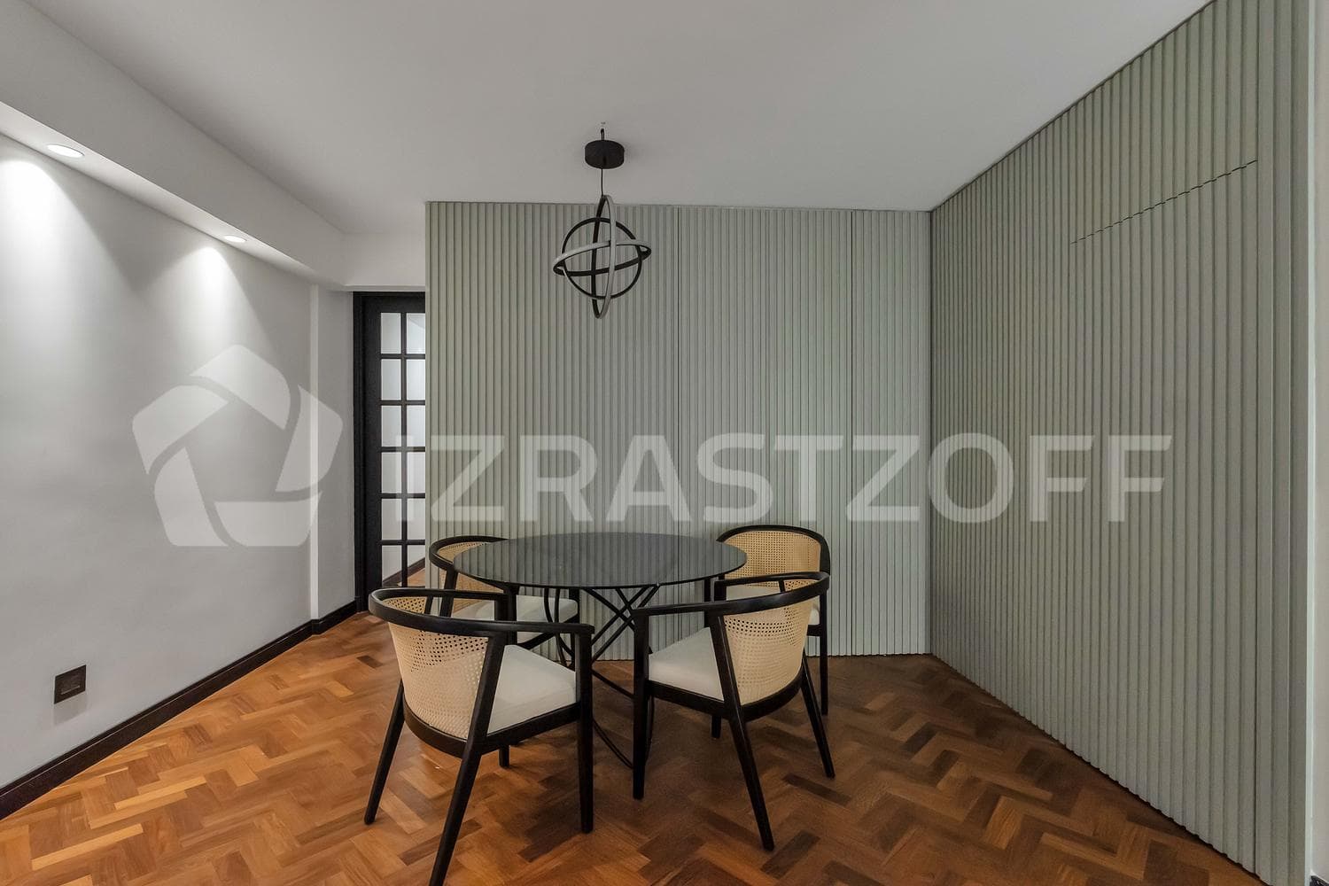 Apartment for sale in Recoleta. Two suites and a balcony. Renovated