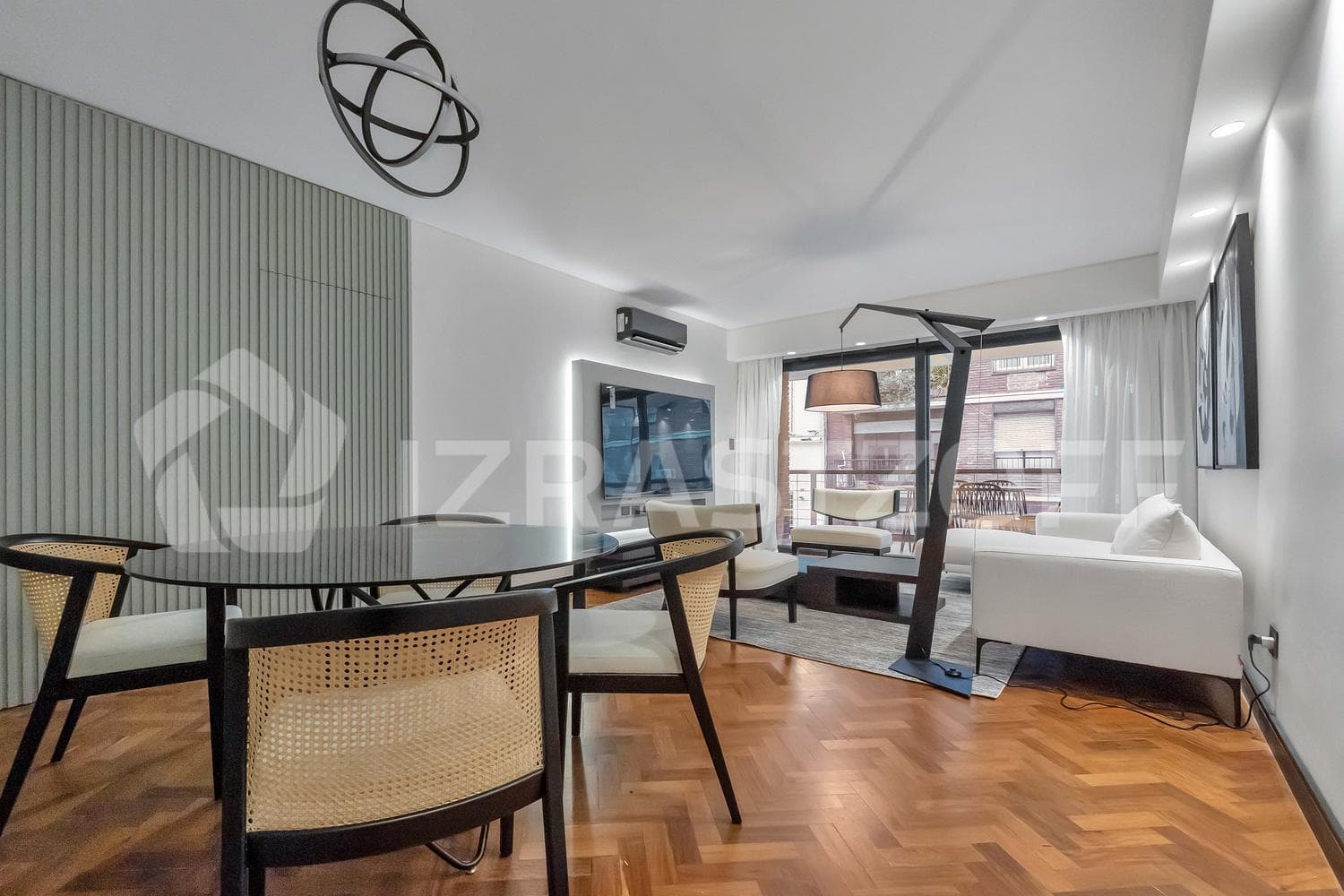 Apartment for sale in Recoleta. Two suites and a balcony. Renovated