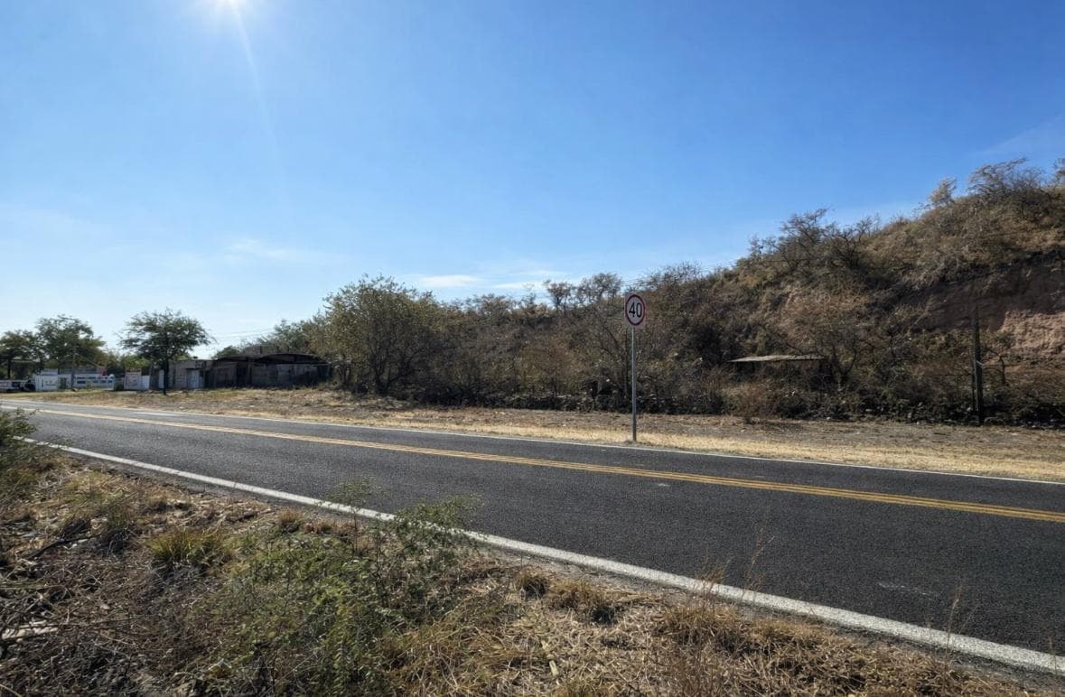 El Naranjo Property