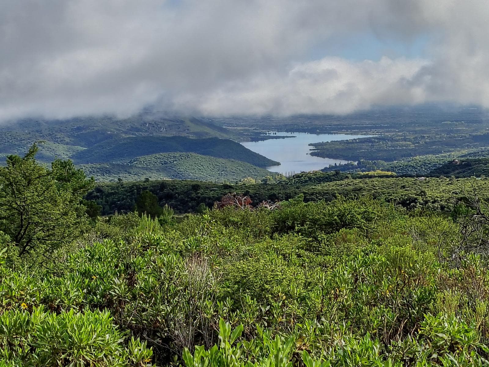 1,600 m² Lot with Deed | Unobstructed View of the Lake and Mountains | Los Hornillos