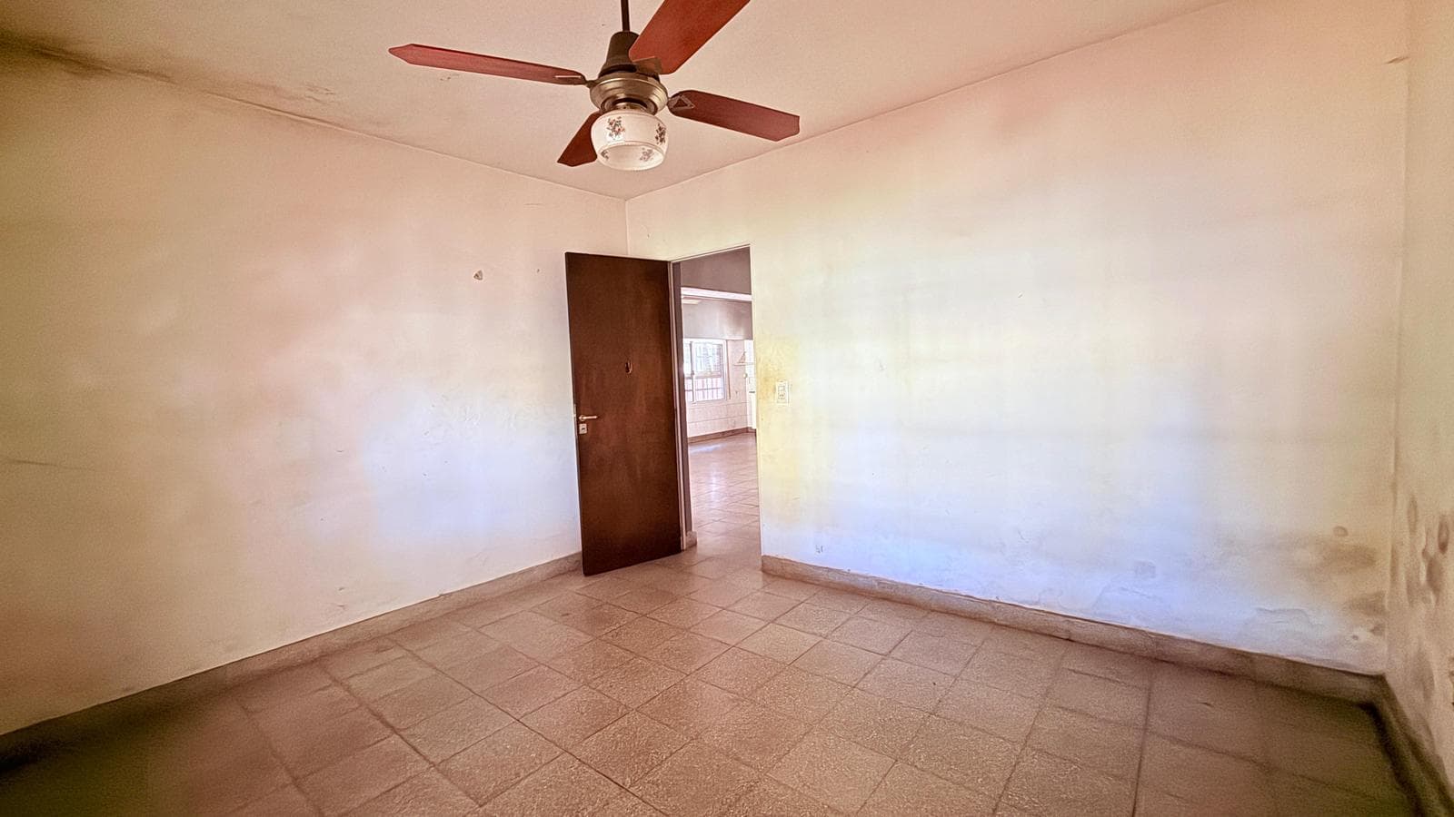 For Sale: Two-Bedroom House with Triple Garage, Barbecue Area, and Garden. Villa Amelia