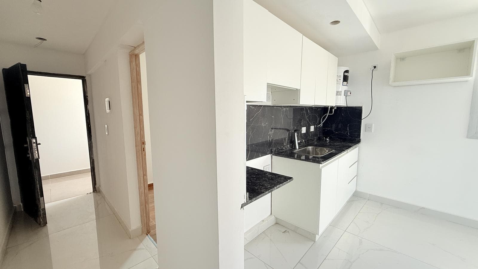 For Sale: Brand-New Two-Bedroom Apartment with Balcony and Amenities. Echesortu