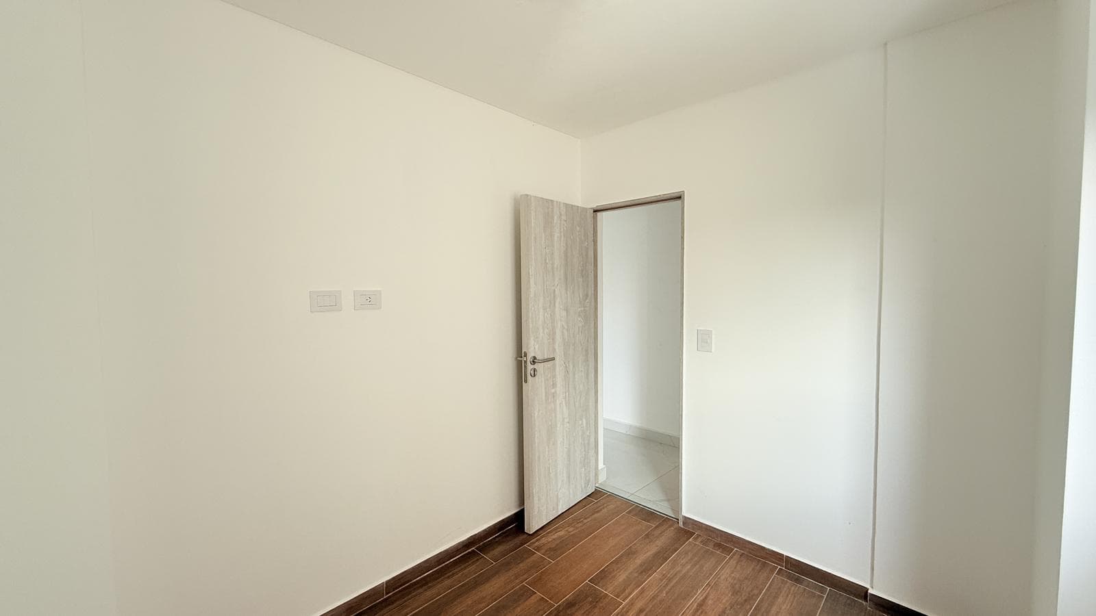 For Sale: Brand-New Two-Bedroom Apartment with Balcony and Amenities. Echesortu