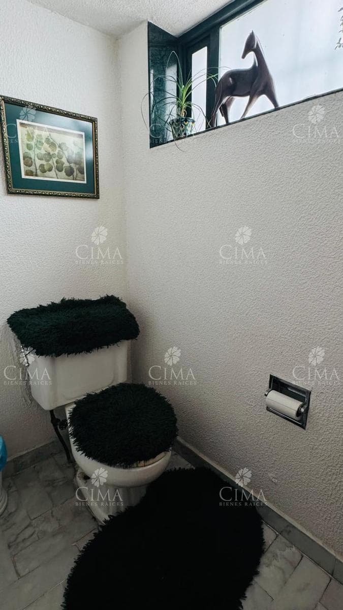 House for Sale in Real Montecasino - V397