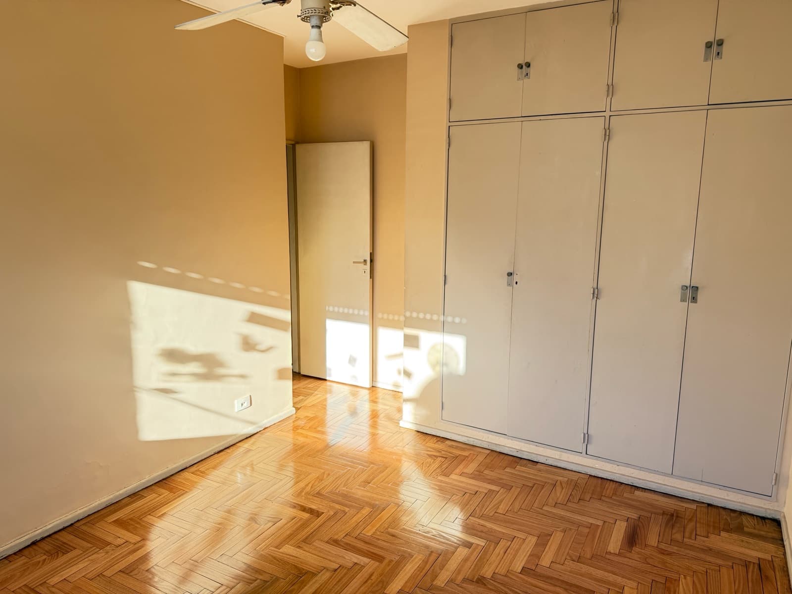 OPPORTUNITY!!! 3-room apartment in Belgrano with its own terrace!!