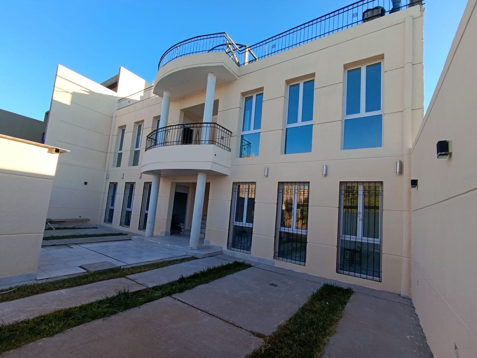 High-end apartment in Dorrego. Near La Barraca