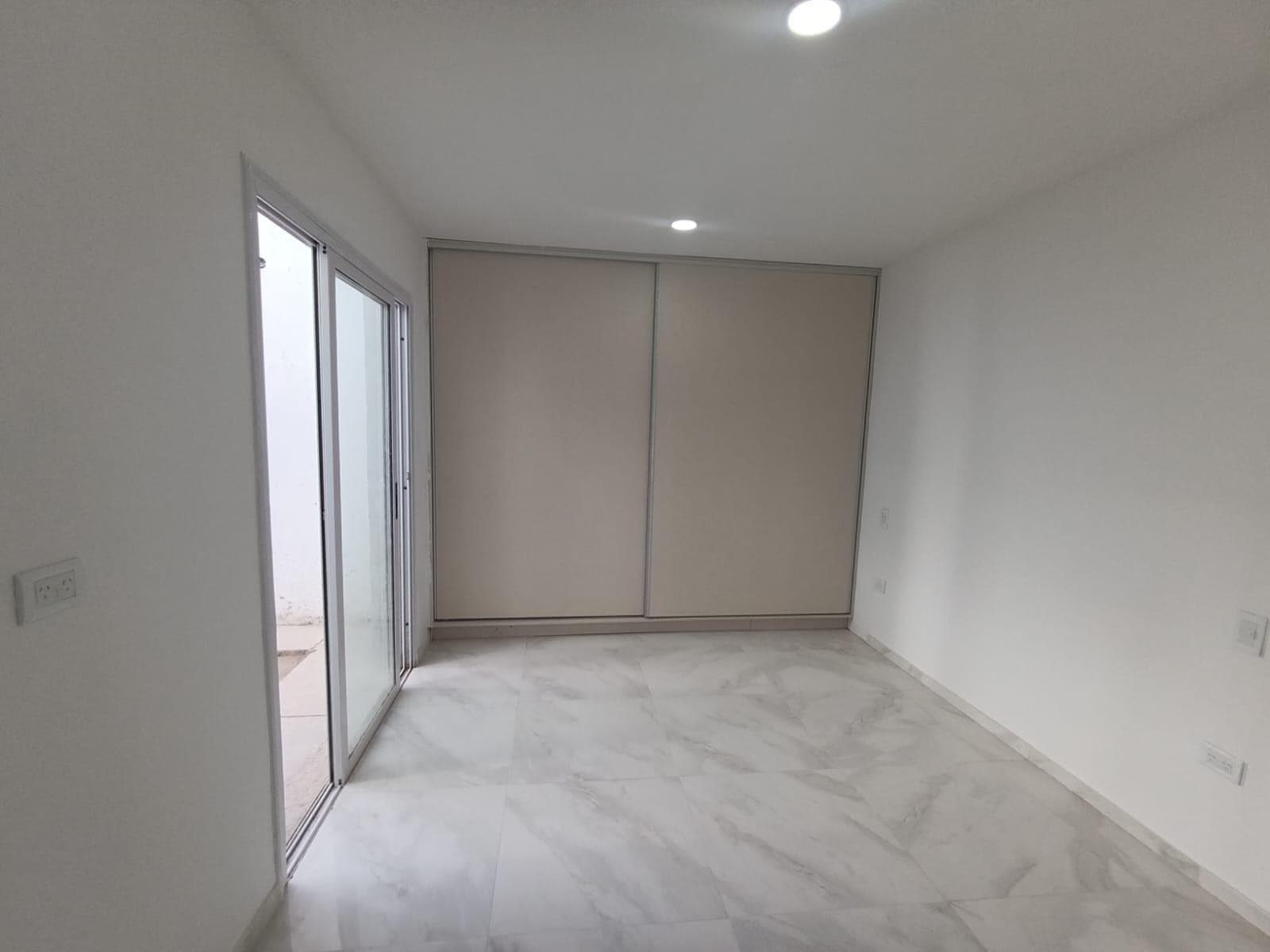 High-end apartment in Dorrego. Near La Barraca