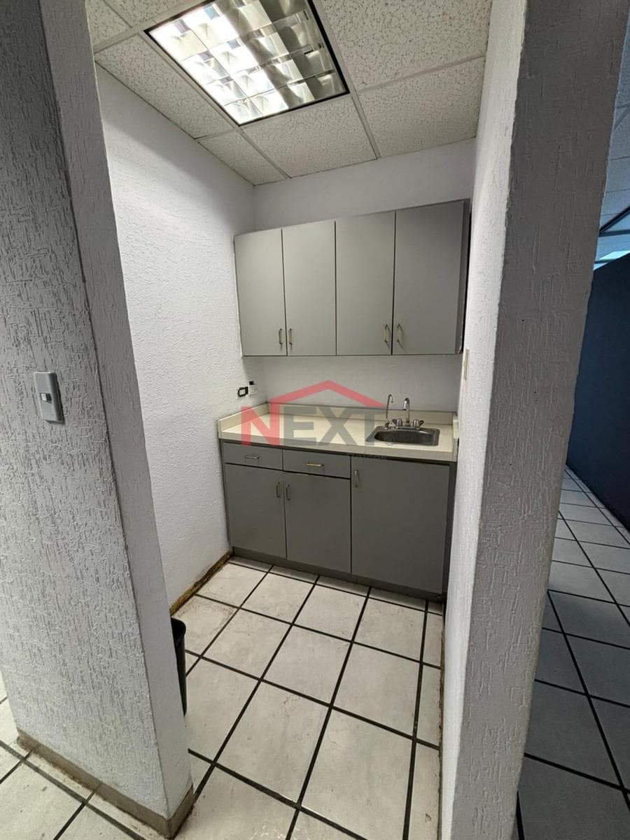 OFFICE FOR RENT IN TORRE DE HERMOSILLO