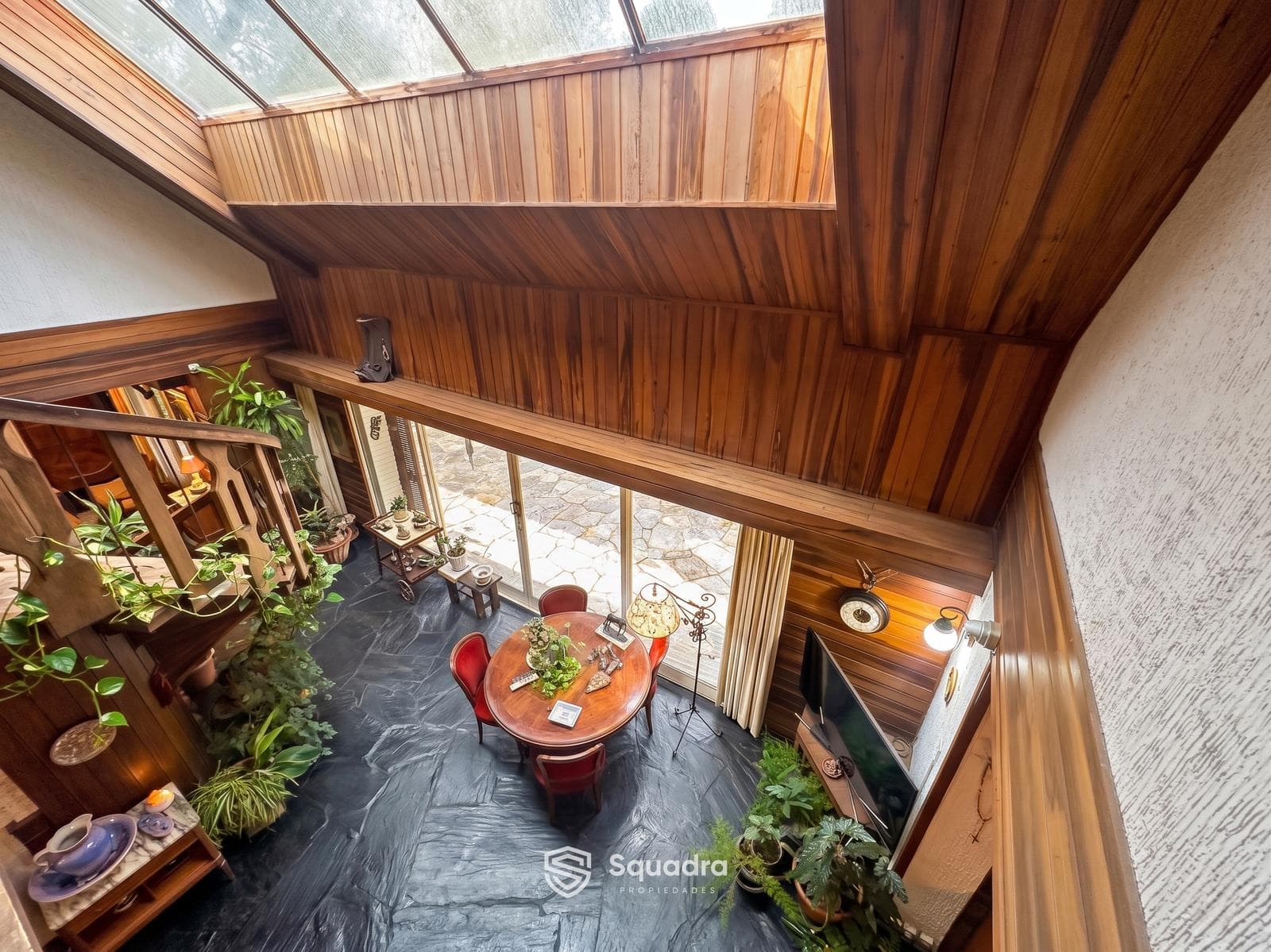 FOR SALE | TRADE - Ideal house for an institution with 7 bedrooms - Roldán.