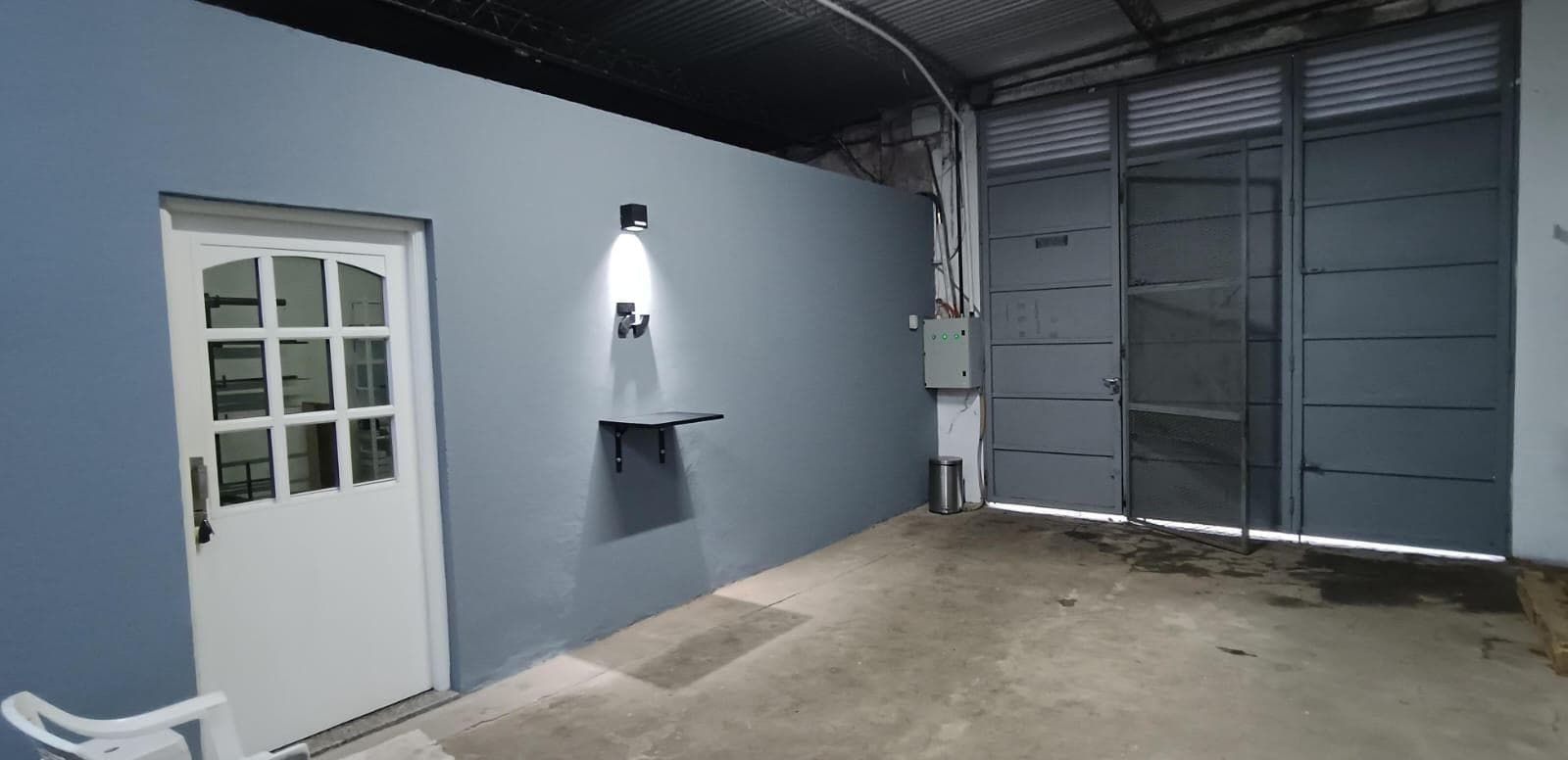 FOR SALE - 200 m2 warehouse with office - La Tablada, Rosario.