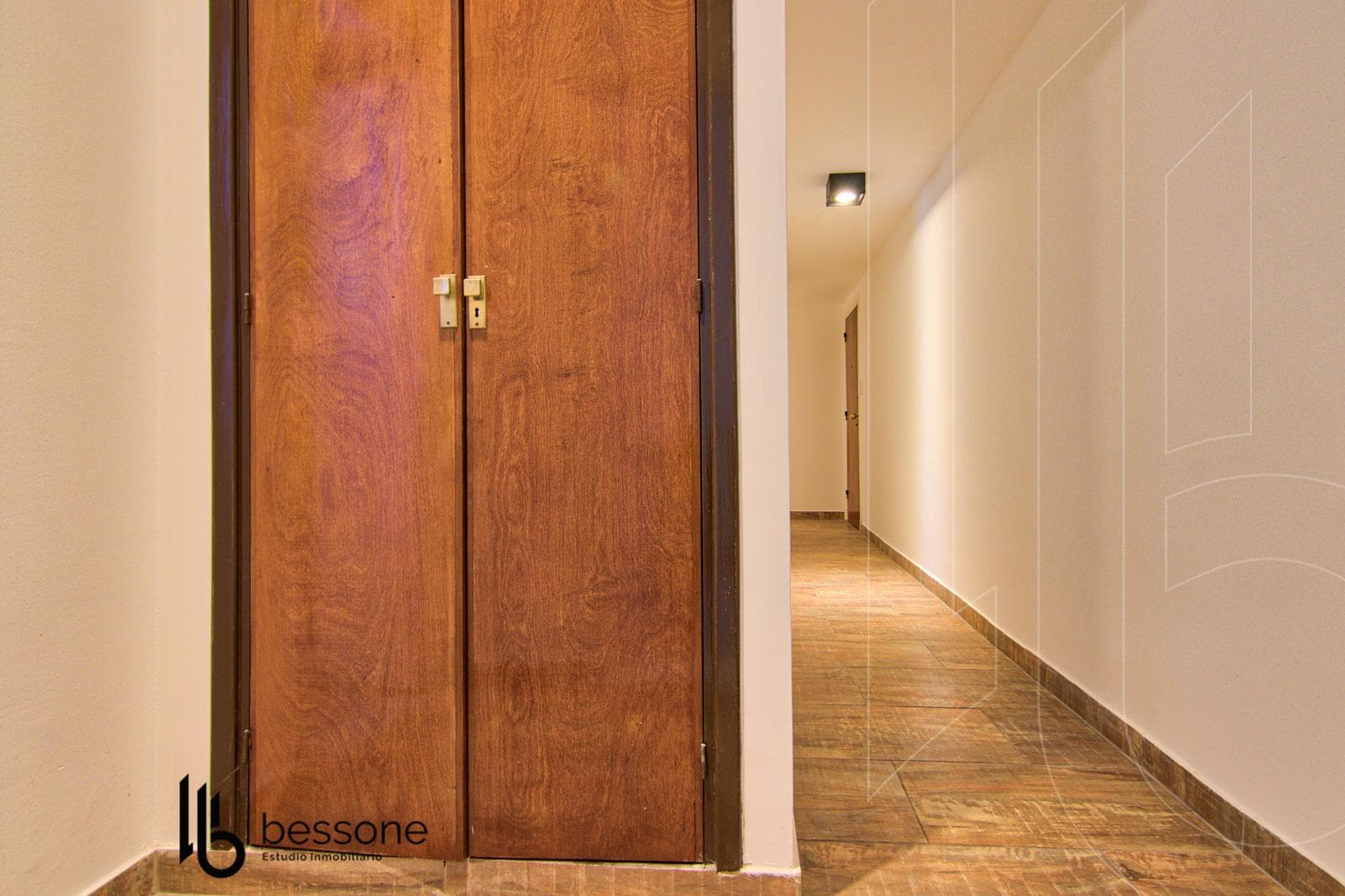 Three-Room Apartment in Chauvin Reciclado