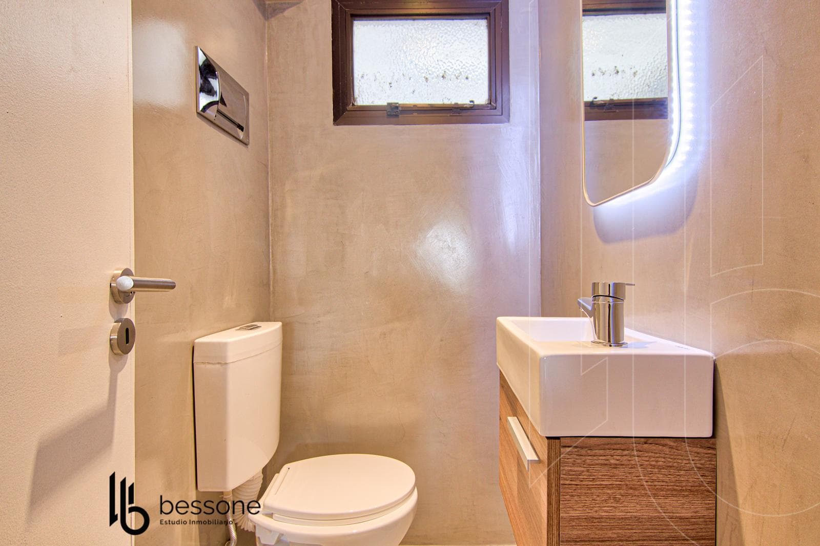 Three-Room Apartment in Chauvin Reciclado