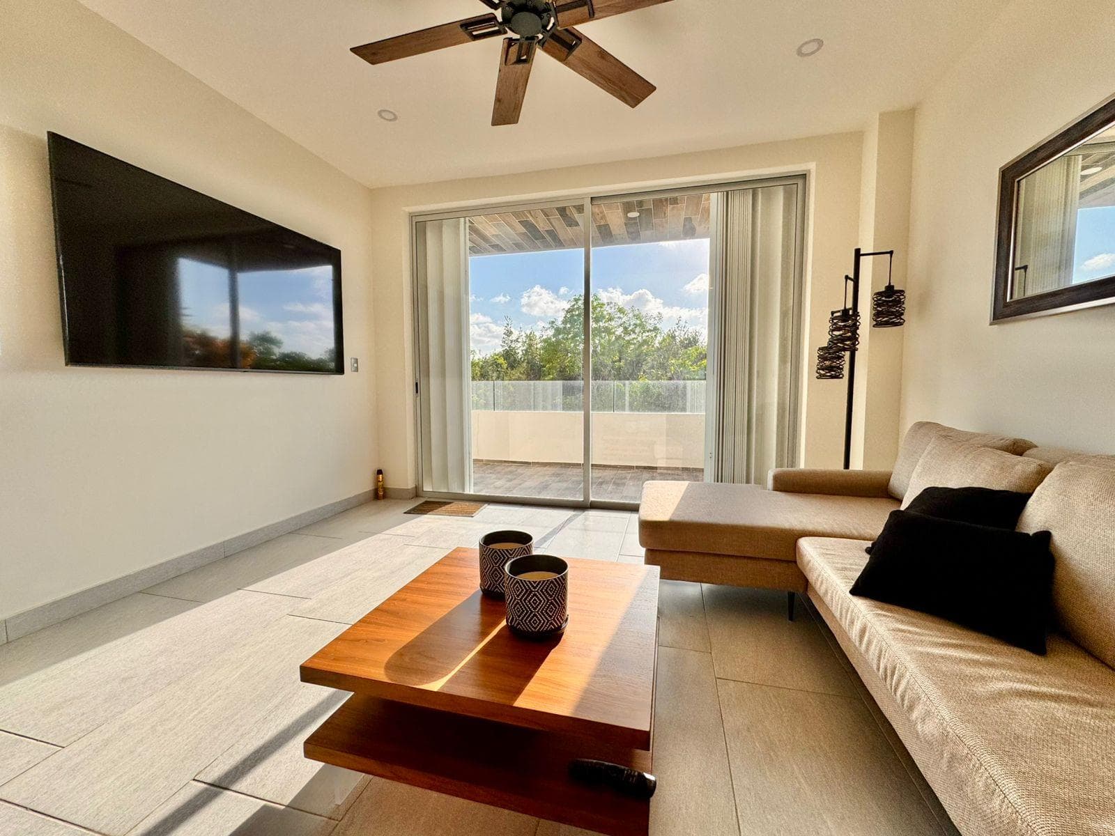 Brand-new apartment at Areka Towers