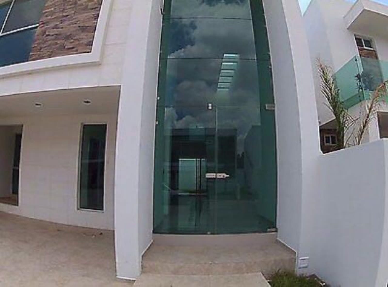 House in a Condominium Complex - Loretta Condominium