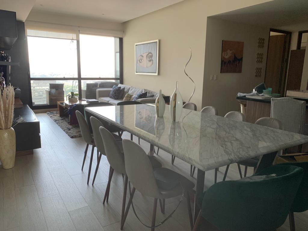 Venta moderno departamento en Interlomas