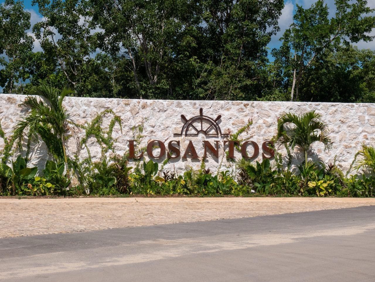 LOSANTOS RESIDENCIAL Lot